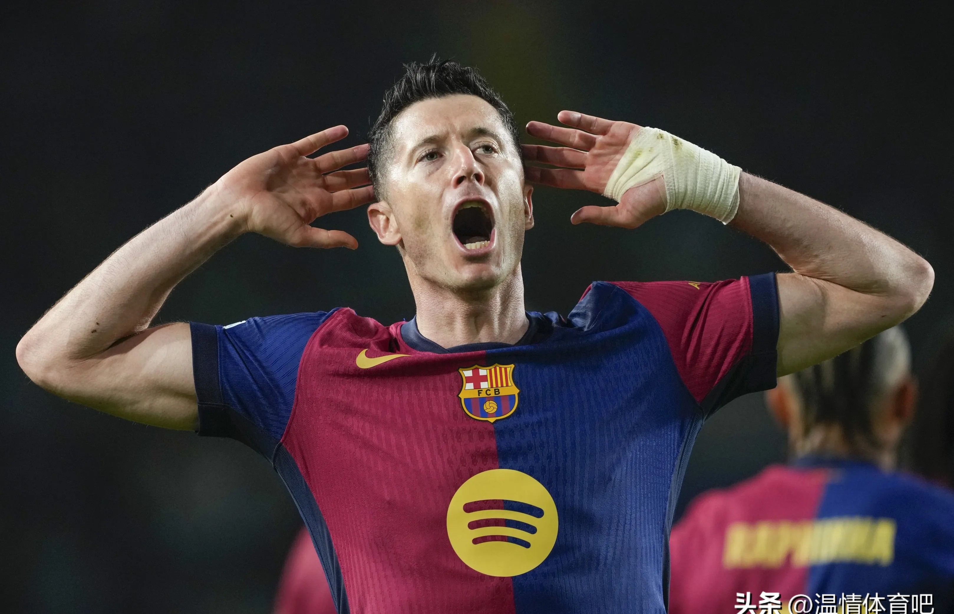 亚博官网-巴萨门将叫什么名字